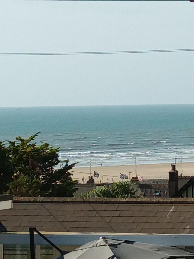 Contemporary One Bed Studio. Sea Views And Parking Westward Ho!  Exterior photo