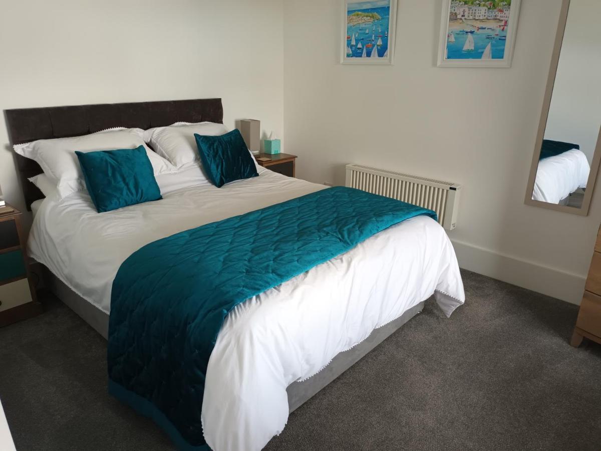Contemporary One Bed Studio. Sea Views And Parking Westward Ho!  Exterior photo